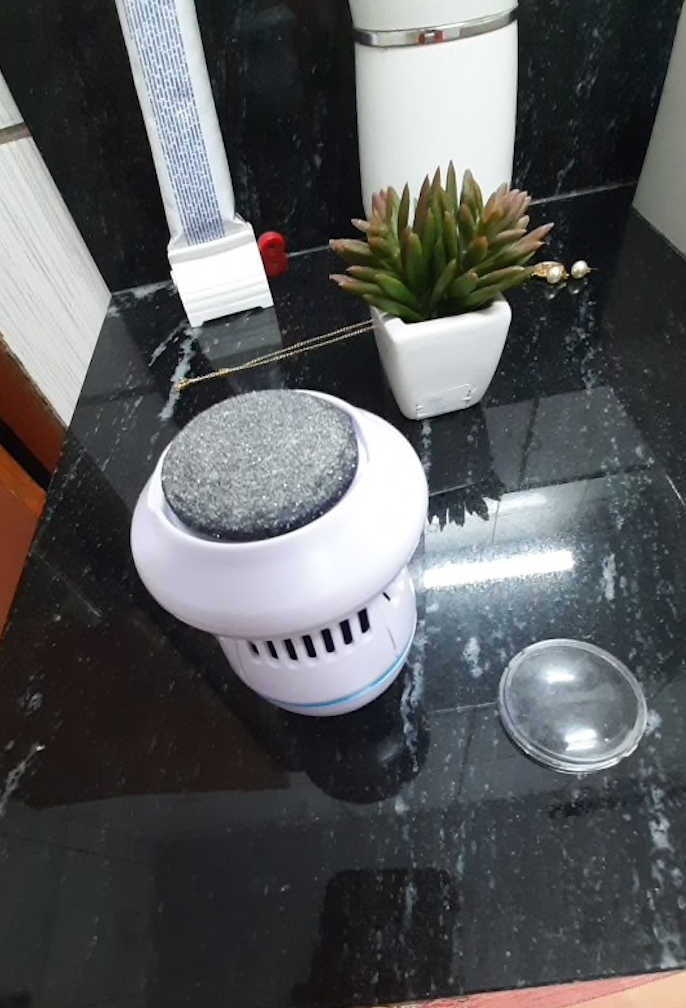 The NEW Rechargeable Electric Vacuum Foot Cleaner 20% OFF