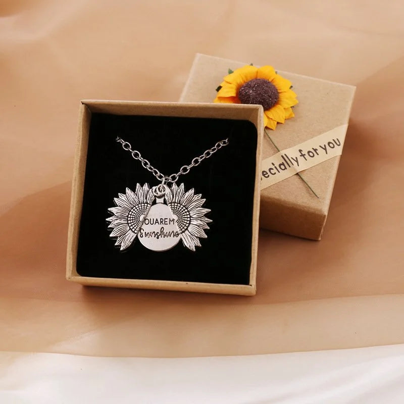 🌞"You Are My Sunshine" Sunflower Necklace🌻(Double-sided engraving)